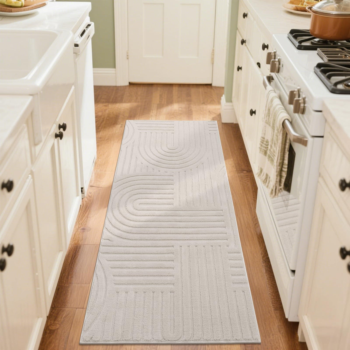 SHACOS Soft Cozy Fluffy Arch Pattern High-Low Pile Textured Area Rug 5'3"x7'3" Non Slip Washable Modern Geometric Rug Stain Resistant Contemporary Carpet for Living Room Bedroom Dining Room, Beige