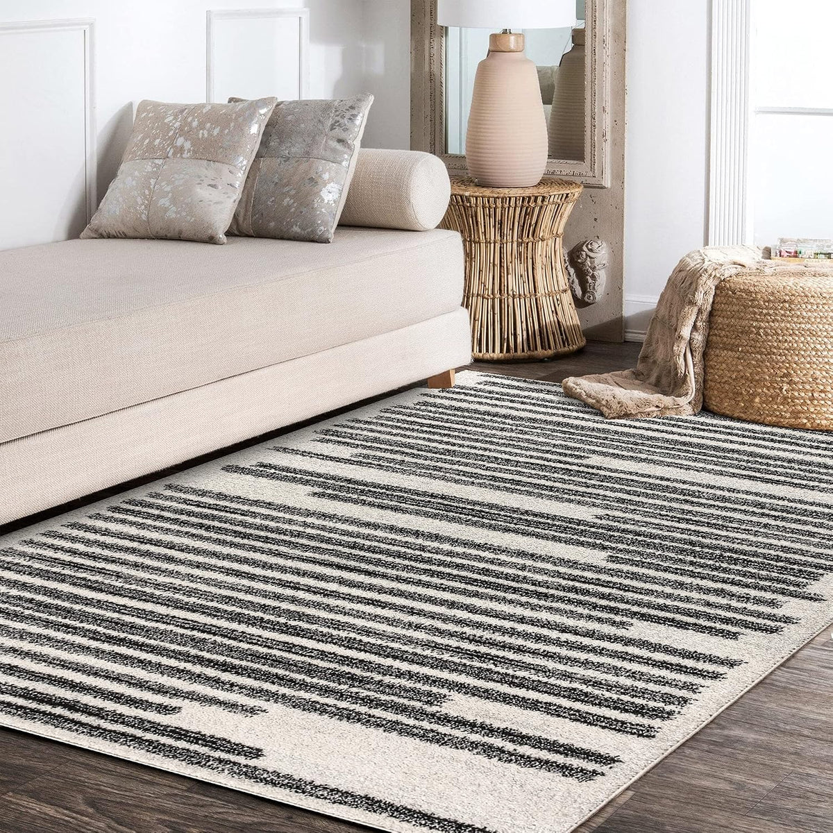 JONATHAN Y Khalil Modern Berber Stripe Cream/Black Indoor Area Rug, 8x10, Contemporary, Bohemian, Easy-Cleaning for Living Room, Bedroom, Kitchen, Pet Friendly, Non-Shedding (MOH207A-8)