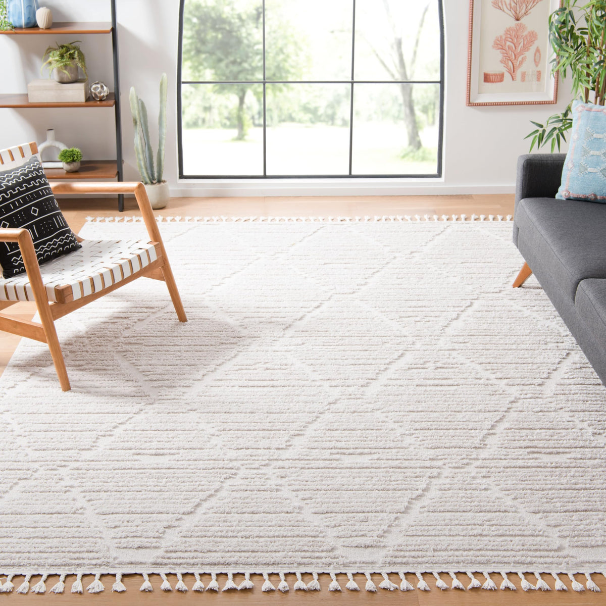 SAFAVIEH Area Rug 8x10 - Marrakesh Collection - Large - Beige, Moroccan Trellis Design with Tassel Detail, Non-Shedding & Easy to Clean, Ideal for Living Room, Bedroom, Dining Space (MRK517C)