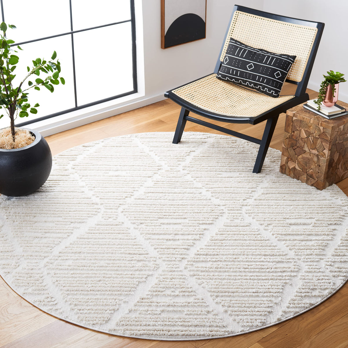 SAFAVIEH Area Rug 8x10 - Marrakesh Collection - Large - Beige, Moroccan Trellis Design with Tassel Detail, Non-Shedding & Easy to Clean, Ideal for Living Room, Bedroom, Dining Space (MRK517C)