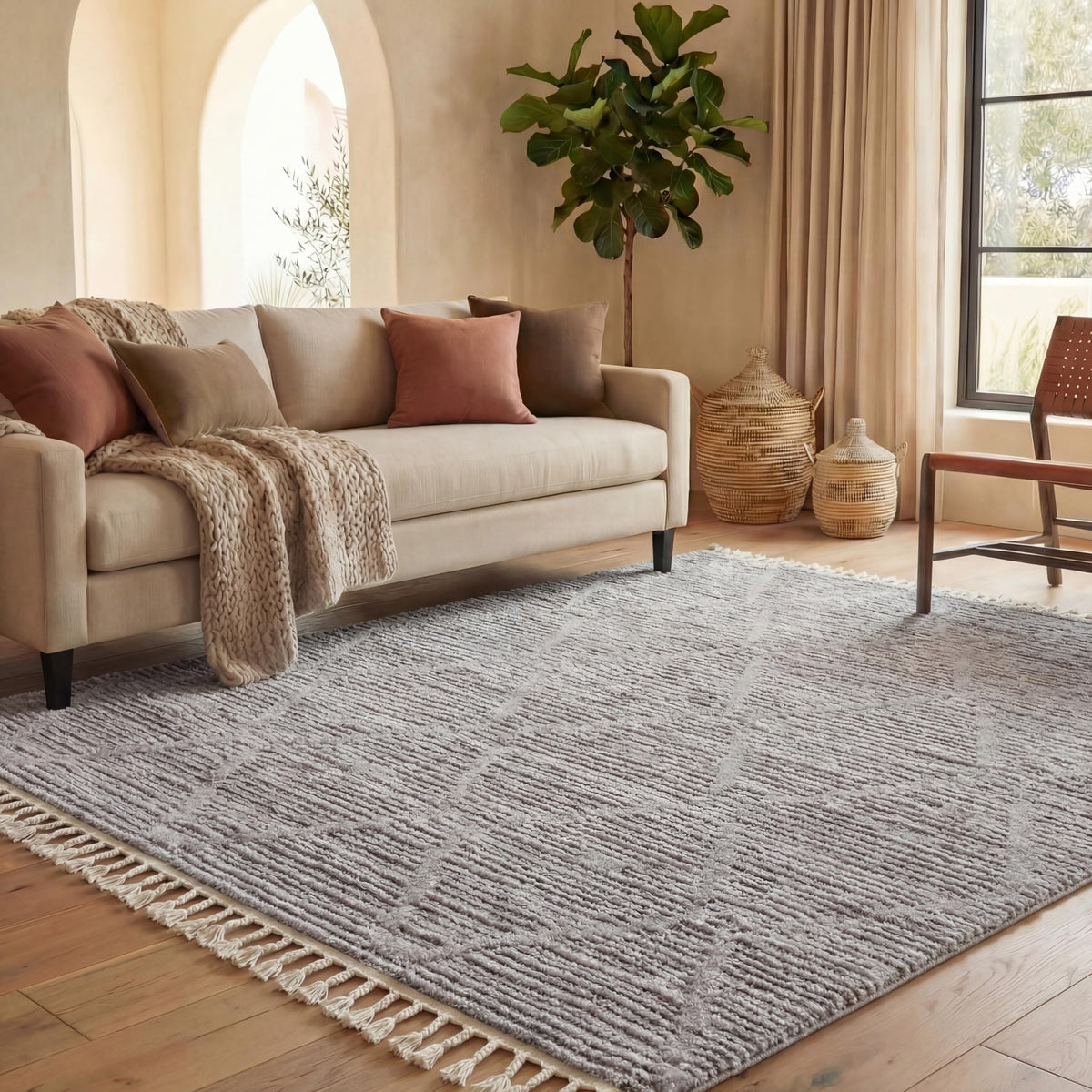 SAFAVIEH Area Rug 8x10 - Marrakesh Collection - Large - Beige, Moroccan Trellis Design with Tassel Detail, Non-Shedding & Easy to Clean, Ideal for Living Room, Bedroom, Dining Space (MRK517C)