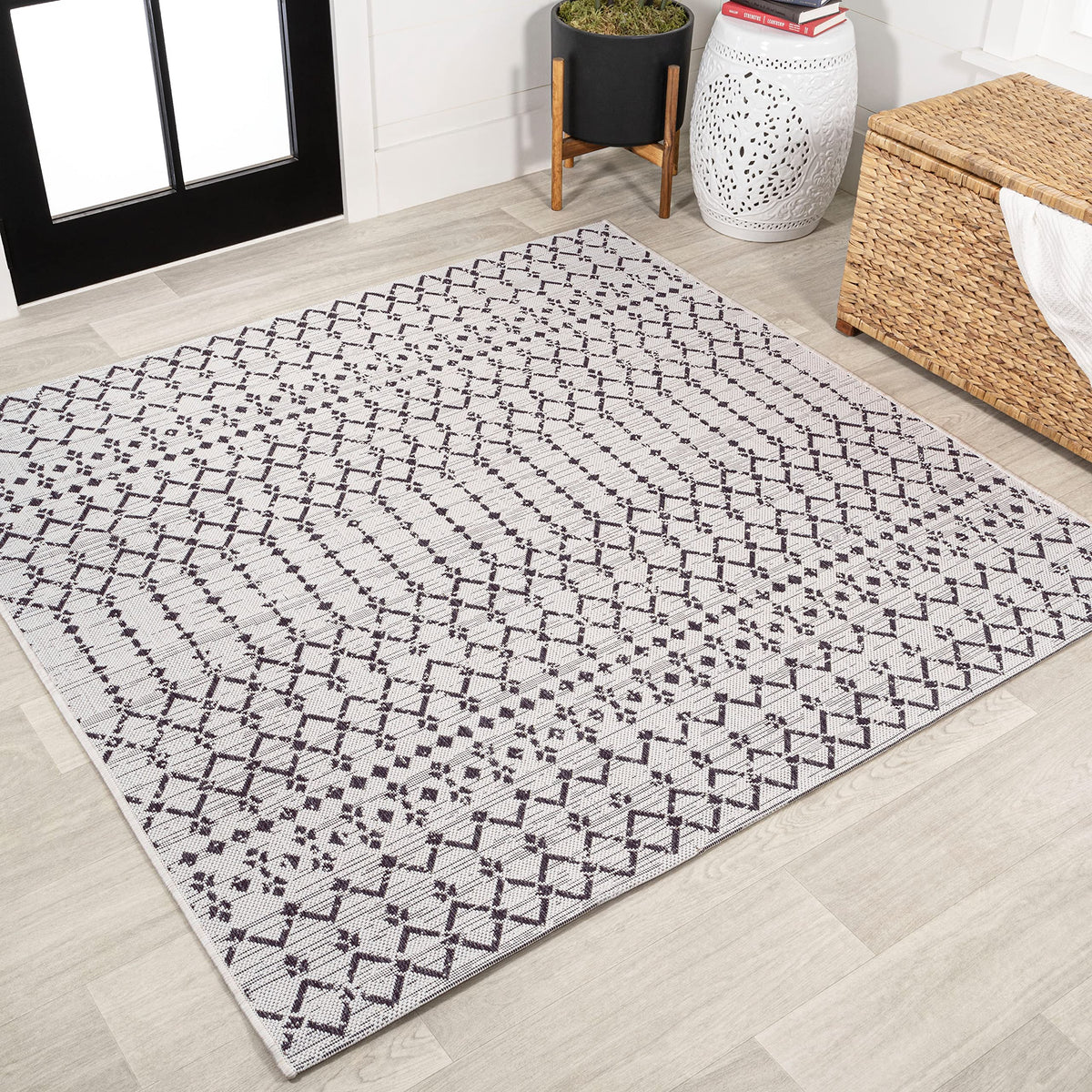 JONATHAN Y Moroccan Geometric Indoor Outdoor Area Rug 8X10 Natural/Black, Ourika Textured Weave for Backyard, Patio, Porch, Easy-Cleaning, High Traffic, Pet-Friendly, Non-Shedding (SMB108D-8)