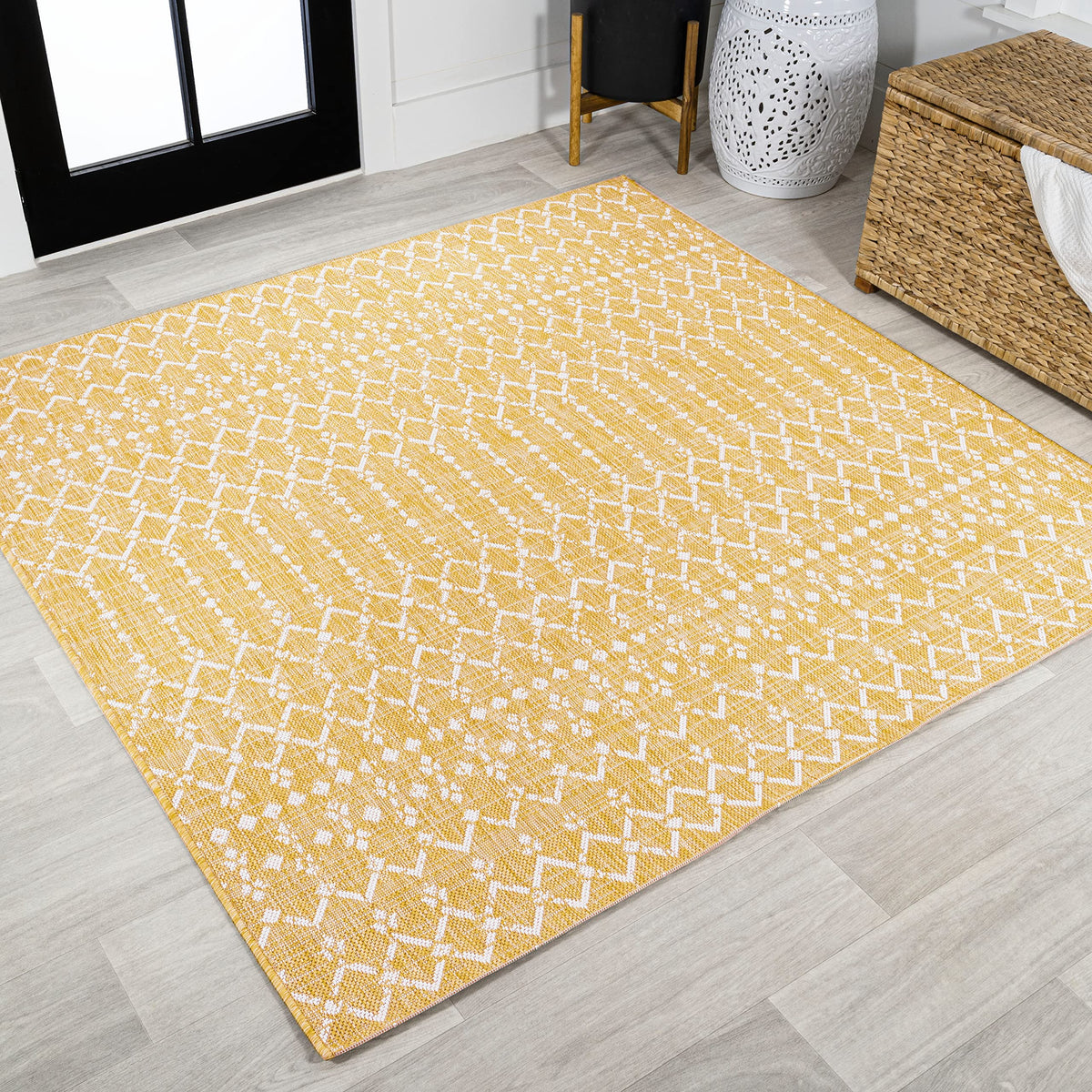 JONATHAN Y Moroccan Geometric Indoor Outdoor Area Rug 8X10 Natural/Black, Ourika Textured Weave for Backyard, Patio, Porch, Easy-Cleaning, High Traffic, Pet-Friendly, Non-Shedding (SMB108D-8)