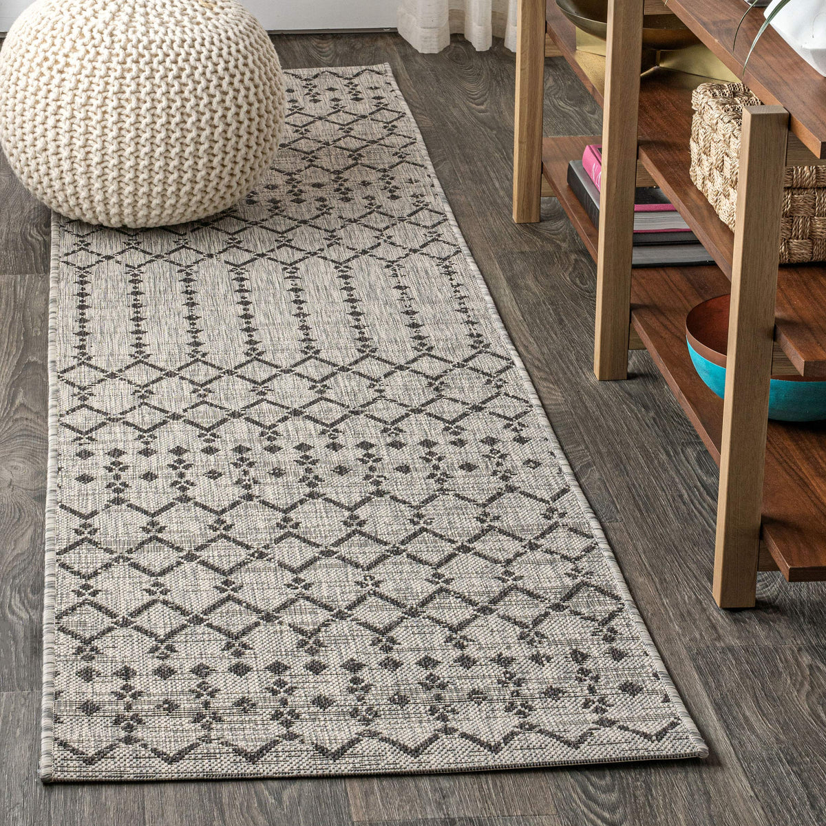 JONATHAN Y Moroccan Geometric Indoor Outdoor Area Rug 8X10 Natural/Black, Ourika Textured Weave for Backyard, Patio, Porch, Easy-Cleaning, High Traffic, Pet-Friendly, Non-Shedding (SMB108D-8)