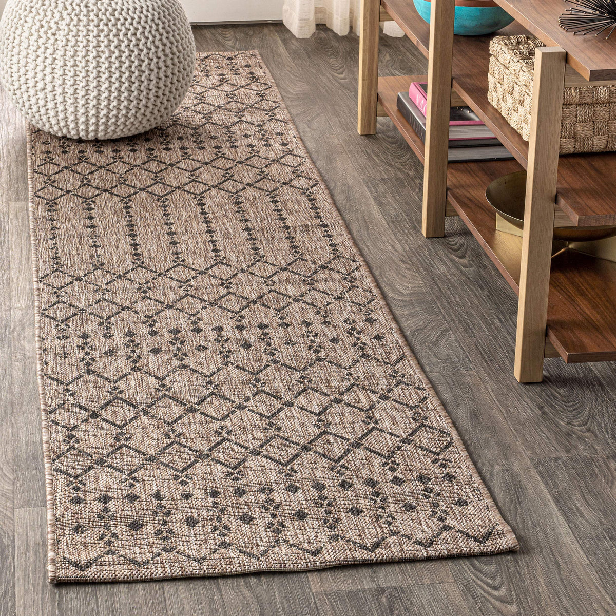 JONATHAN Y Moroccan Geometric Indoor Outdoor Area Rug 8X10 Natural/Black, Ourika Textured Weave for Backyard, Patio, Porch, Easy-Cleaning, High Traffic, Pet-Friendly, Non-Shedding (SMB108D-8)