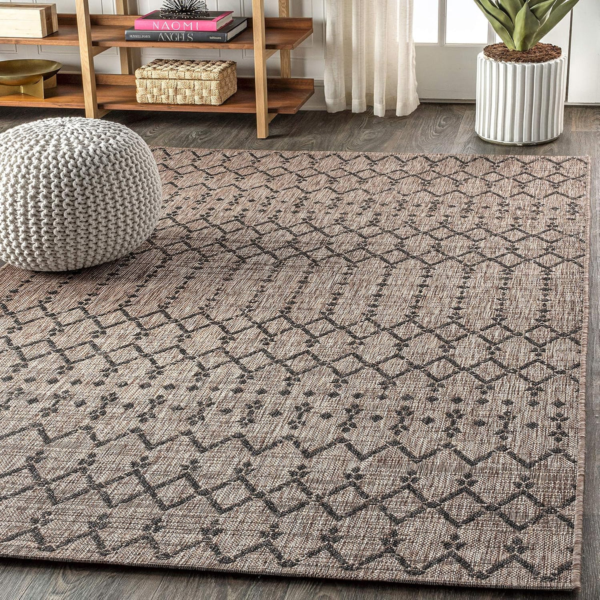 JONATHAN Y Moroccan Geometric Indoor Outdoor Area Rug 8X10 Natural/Black, Ourika Textured Weave for Backyard, Patio, Porch, Easy-Cleaning, High Traffic, Pet-Friendly, Non-Shedding (SMB108D-8)